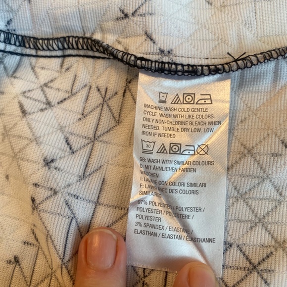 Isaac Mizrahi Live! Watercolor Floral Print Knit Jacket - size 1X - Picture 6 of 11